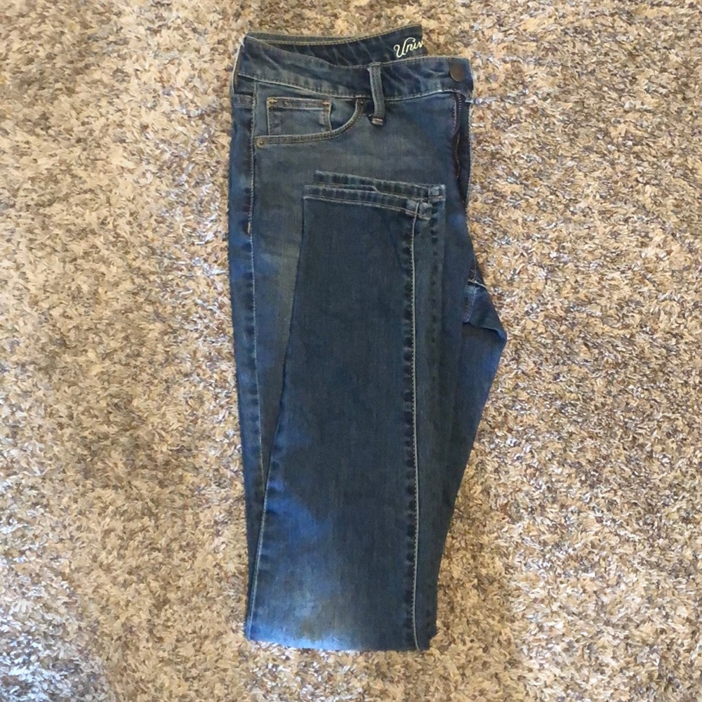UNIVERSAL THREAD jeans